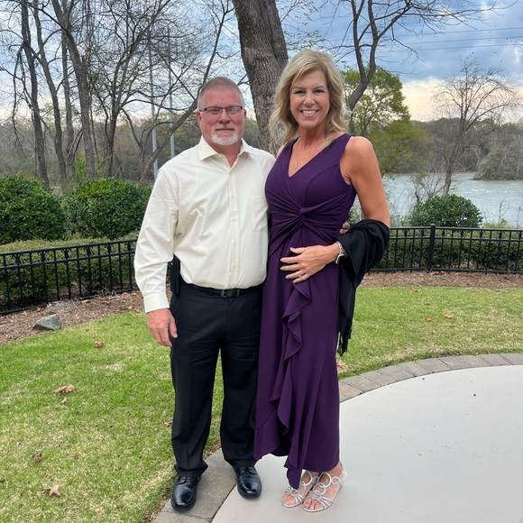 Meet your Posher, Cynthia - Picture 1 of 2